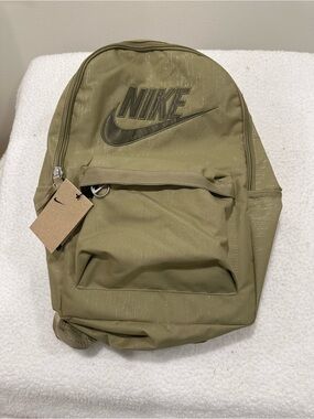 adidas excel iii backpack white 6 Model:SWSPS-701H Stylish and sporty Nike Varsity Elite Backpack Equipment